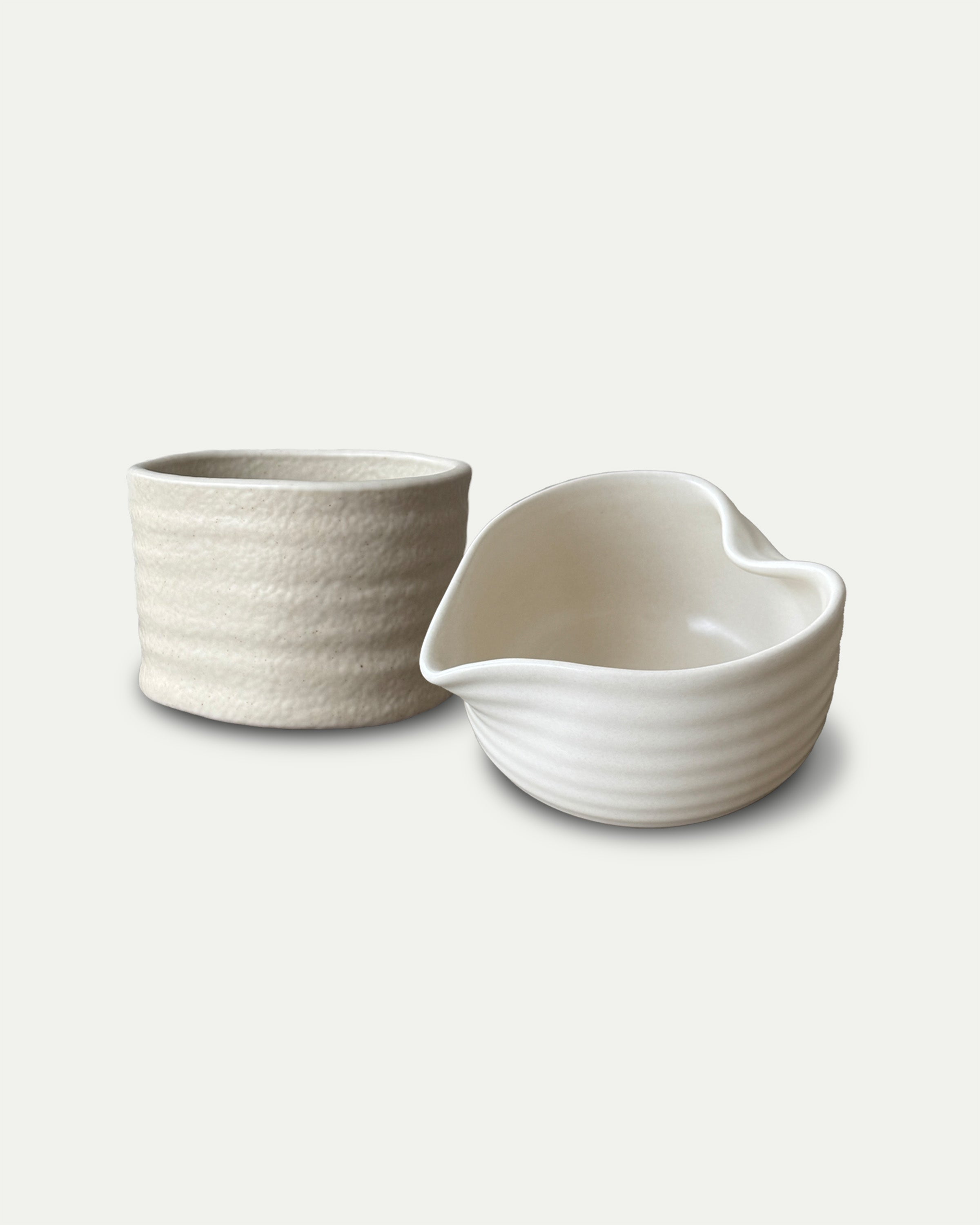 Ciotola bianca sostanziosa più crosta cremosa di Kumo Chawan