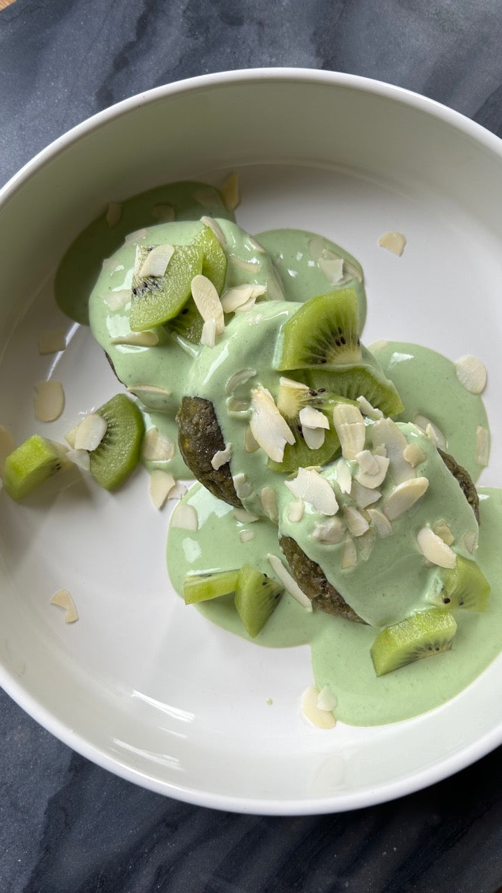 Küchlein mit Matcha Joghurt