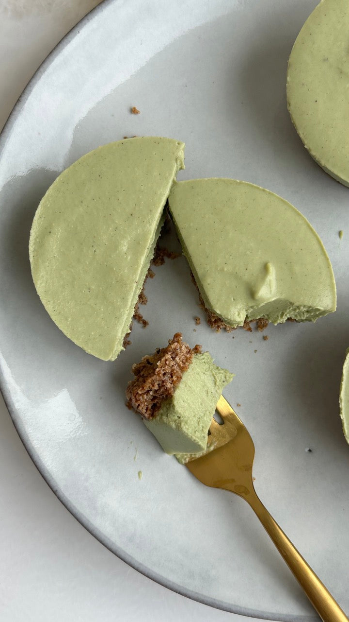 No Bake Mini Matcha Cheesecake